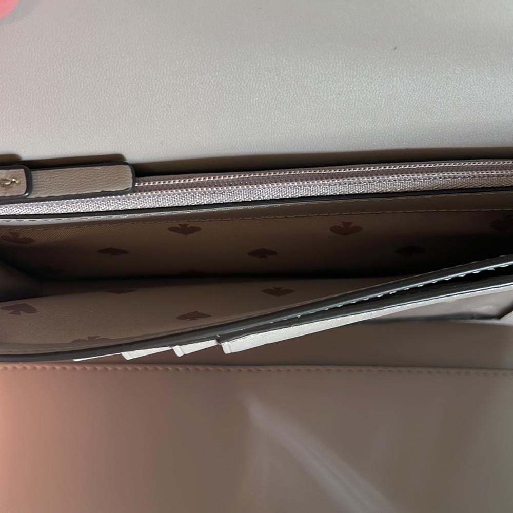 Kate Spade Wallet - Picture 6 of 7